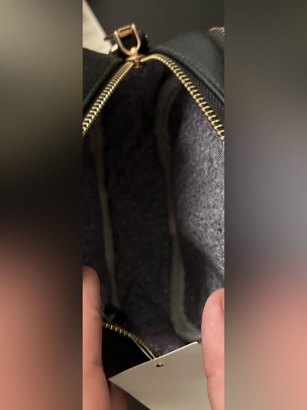 Urban Expressions Vegan/Faux Fur Crossbody - Picture 4 of 8